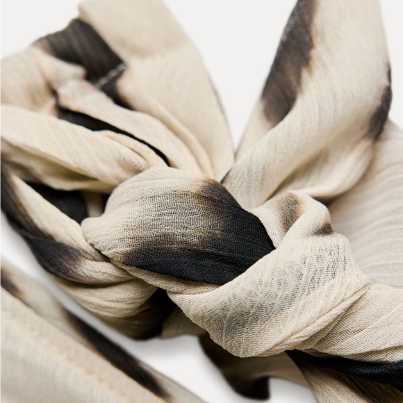 ZARA VOLUMINOUS ANIMAL PRINT DRESS BLACK/IVORY 
 #zara limited #chic dress - Picture 6 of 8